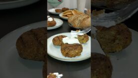 kogda-ugli-stoit-dorozhe-chem-samo-bludo-na-uglyah.-kotlety-iz-grechki-attachment