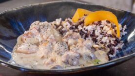 kurica-kotoruu-obozhaut-vse.-francuzy-pridumali-samoe-populyarnoe-bludo-v-rossii.-frikasse-attachment