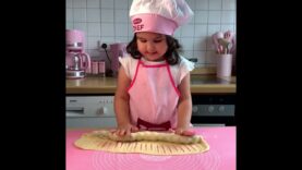 pirog-ulitka-s-vishnej-attachment