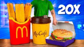 uvelichili-menu-mcdonalds-v-20-raz-gigantskij-big-tejsti-ogromnaya-kartoshka-dipy-bolshoj-kofe-attachment